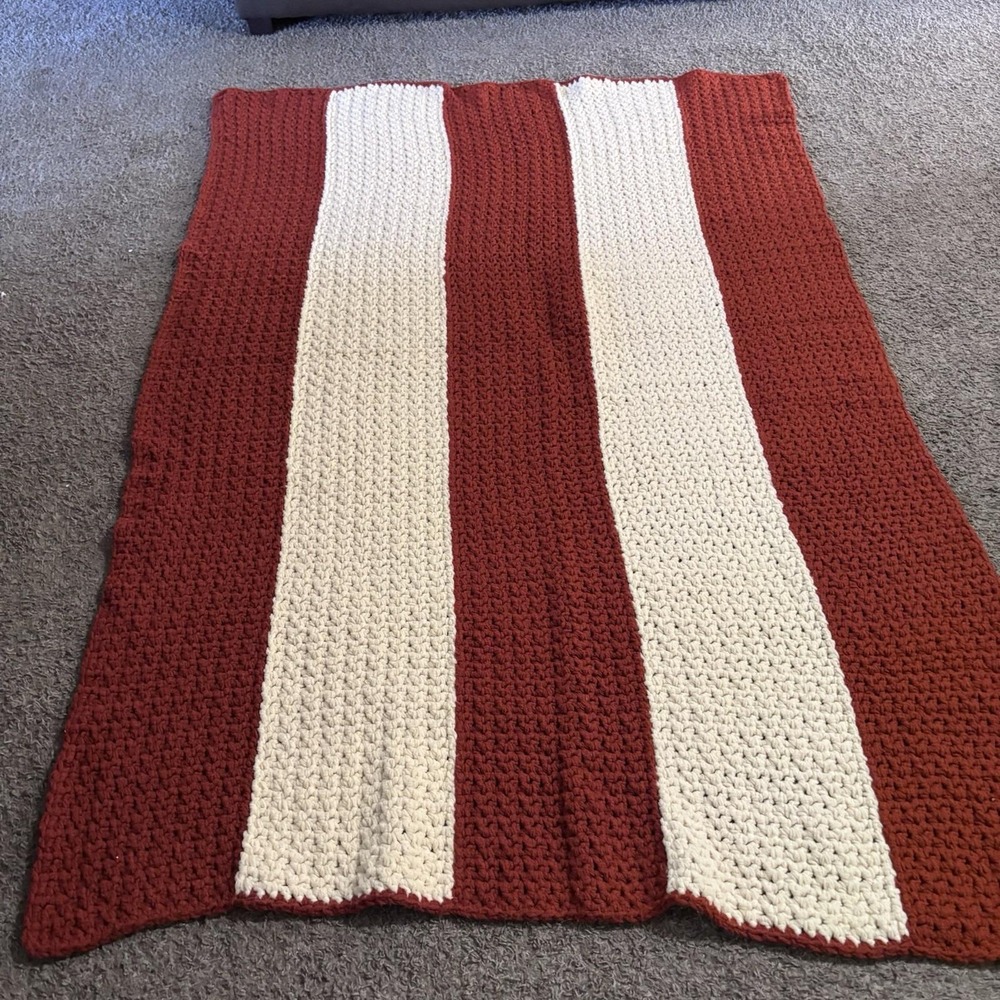 Vintage Granny Handmade Afghan Throw Blanket 70 X42 Burnt Orange/Cream Heavywarm - Picture 2 of 5